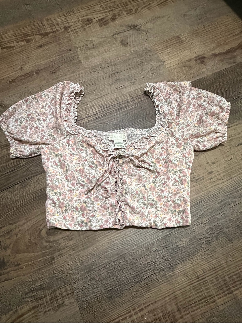 Altar'd State Pink Floral Lace-Up Puff Sleeve Crop Top